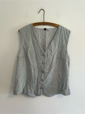 H&M divided women’s small grey button up vneck blazer vest